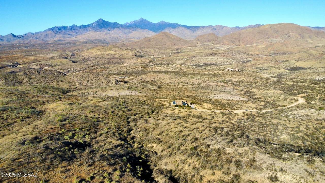  Eagle Peak Ct - Photo 1