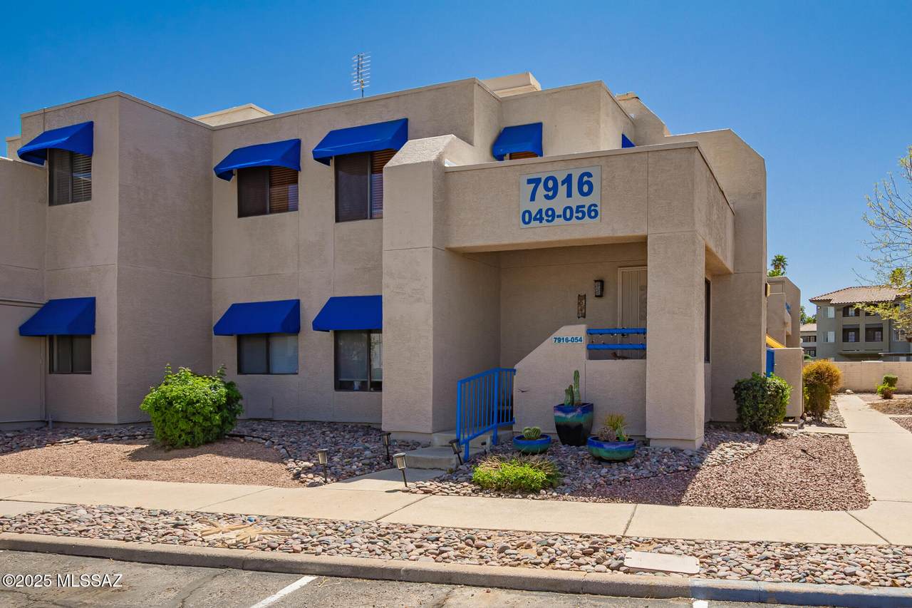 7916 Colette Circle - Photo 1