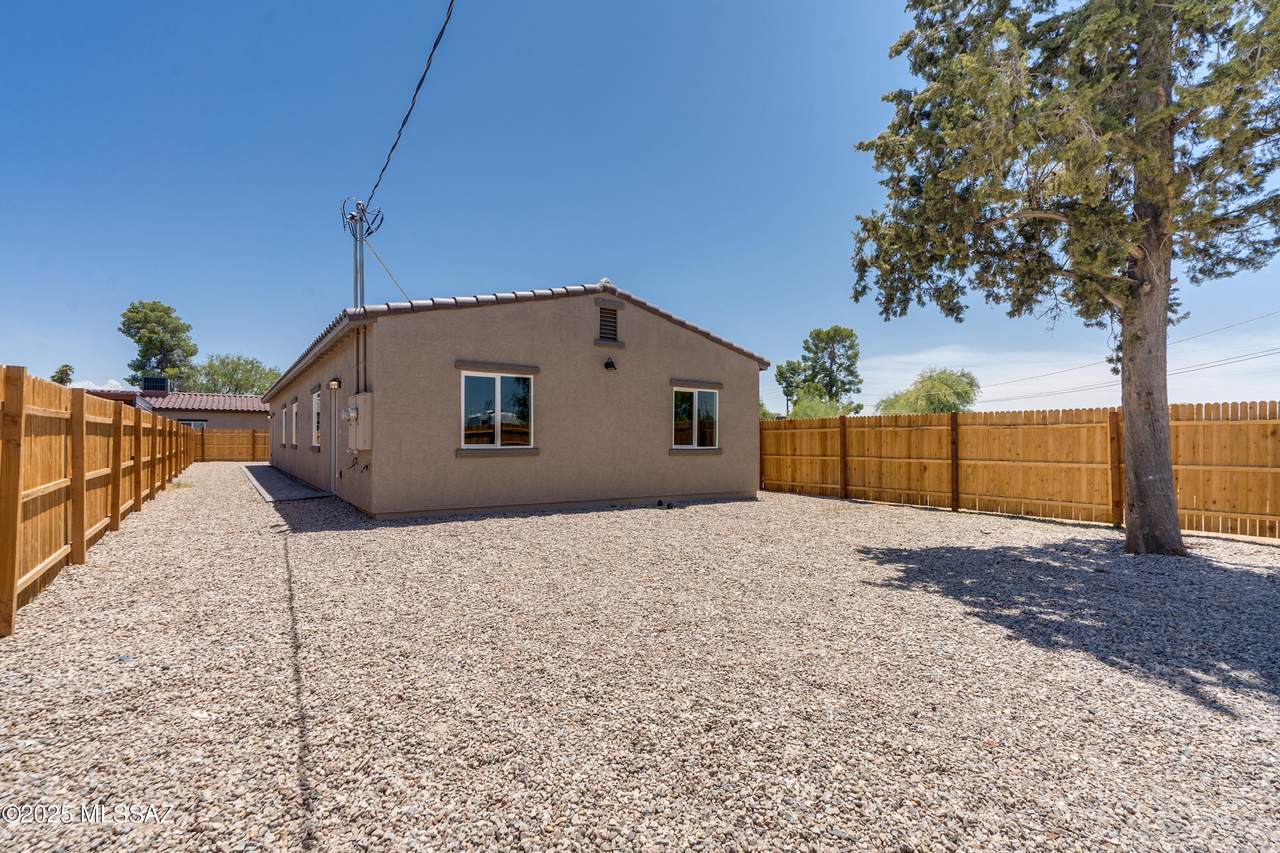 1335 El Caminito Place - Photo 1