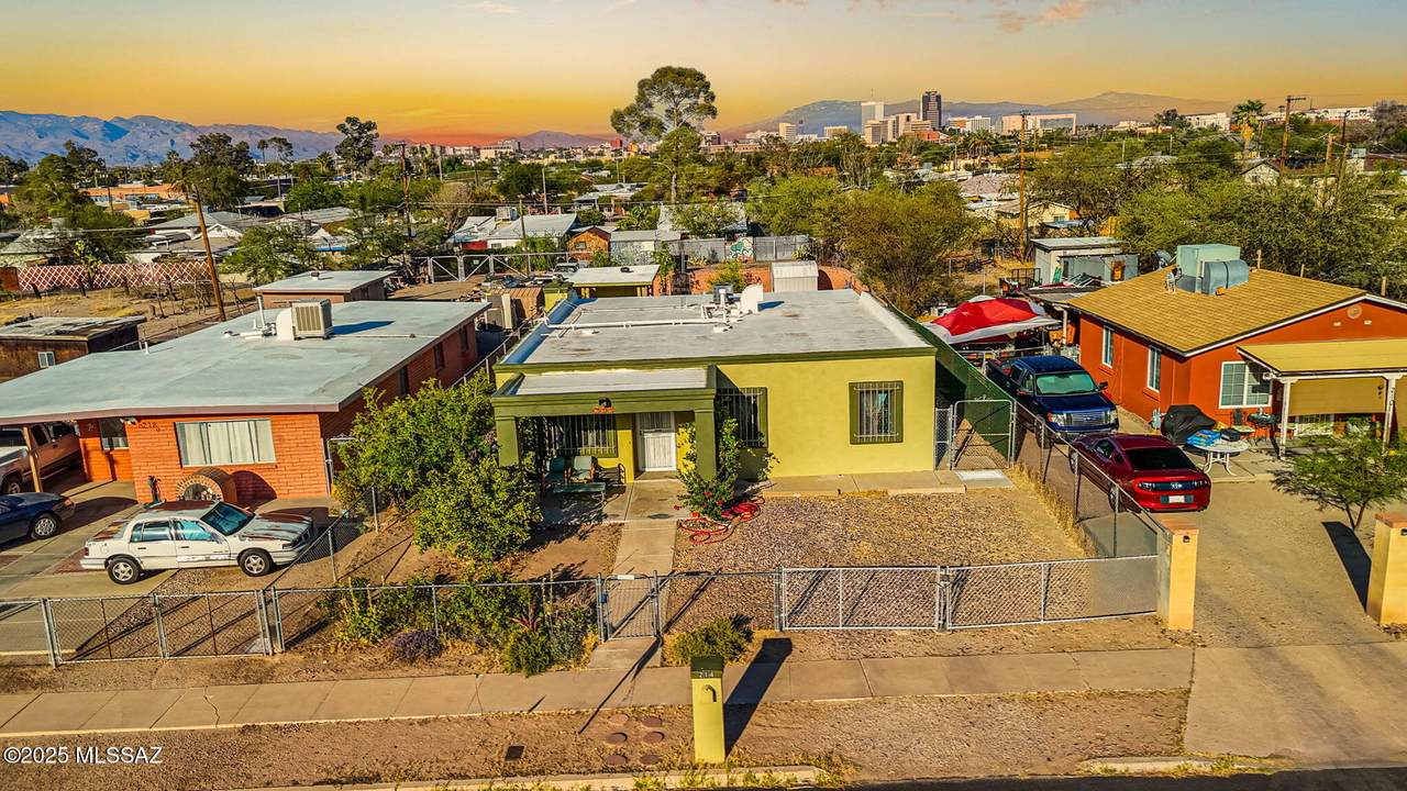 214 Cuesta Avenue - Photo 1