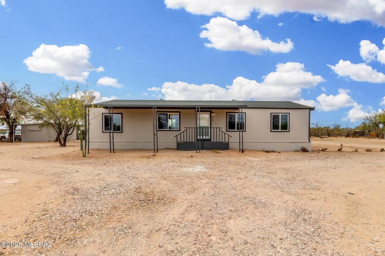 3950 Desert Storm Trail - Photo 1