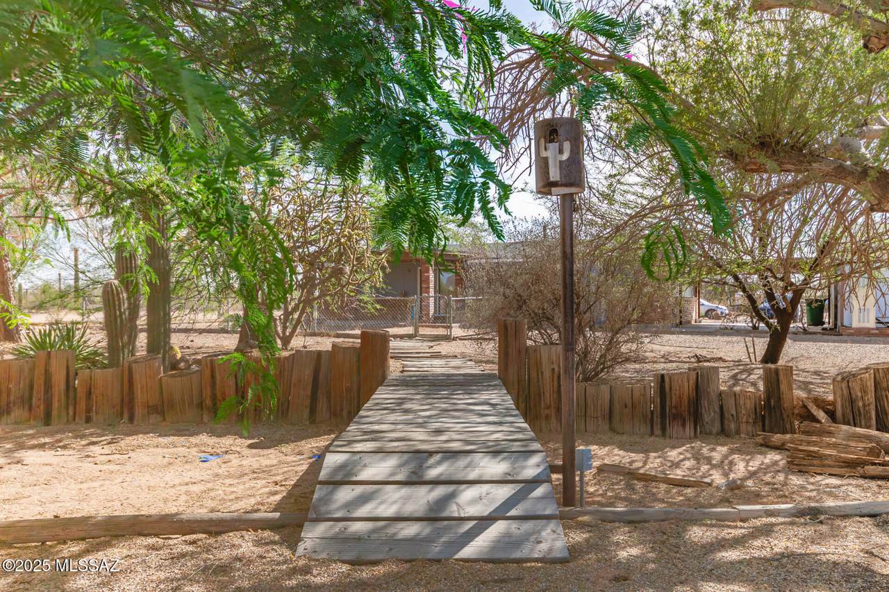 7620 Steele Drive - Photo 1