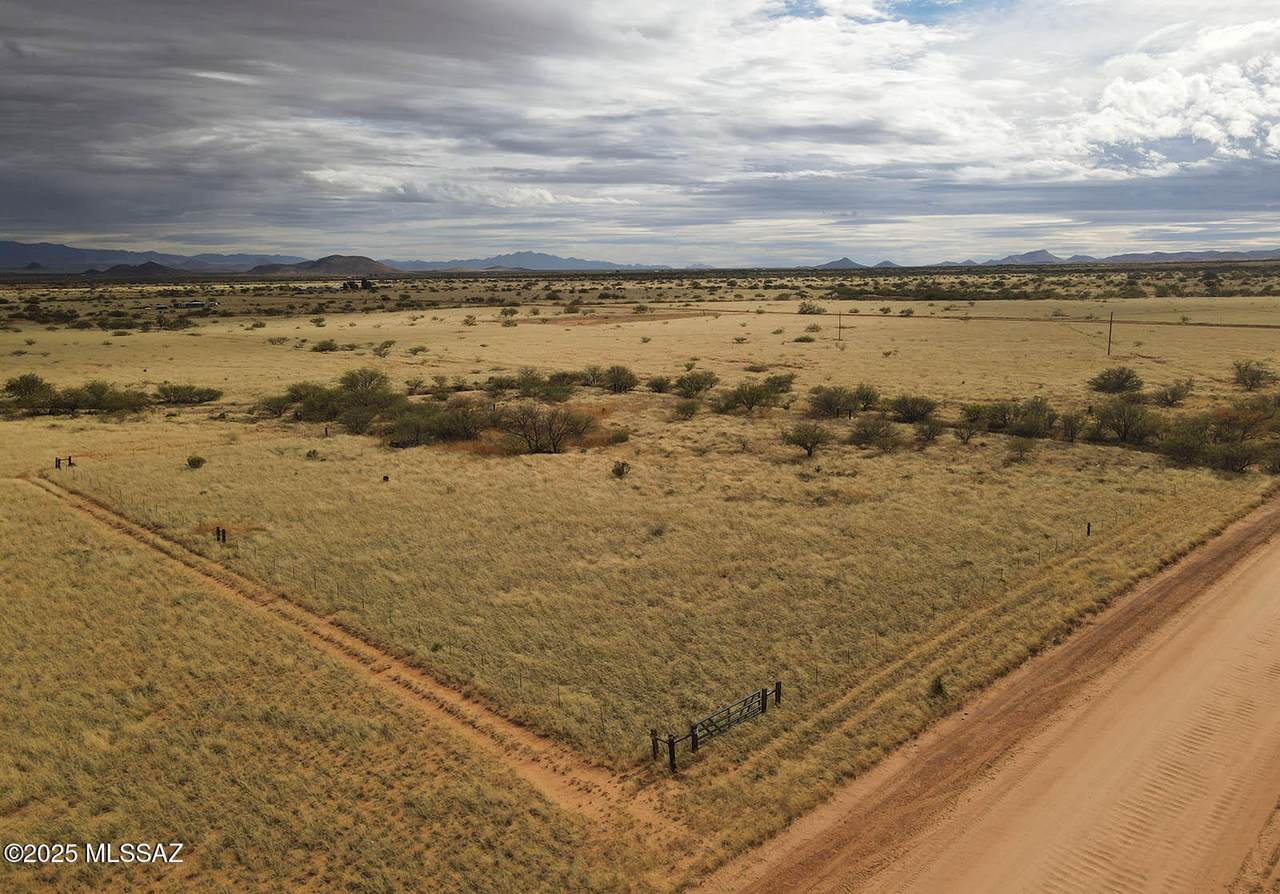 2 Lots Desert Road - Photo 1