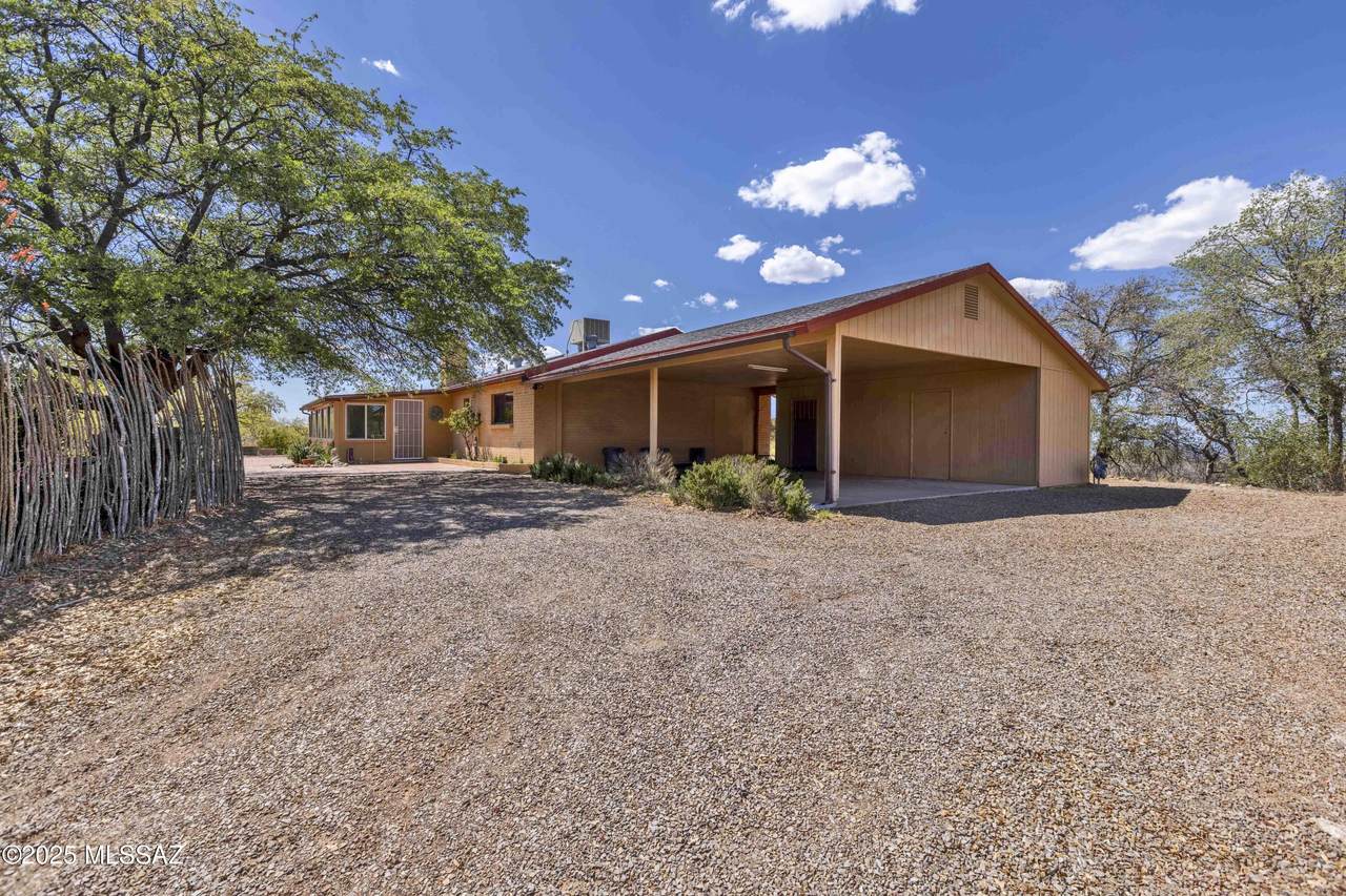 https://bt-photos.global.ssl.fastly.net/tucson/1280_boomver_2_22513877-2.jpg