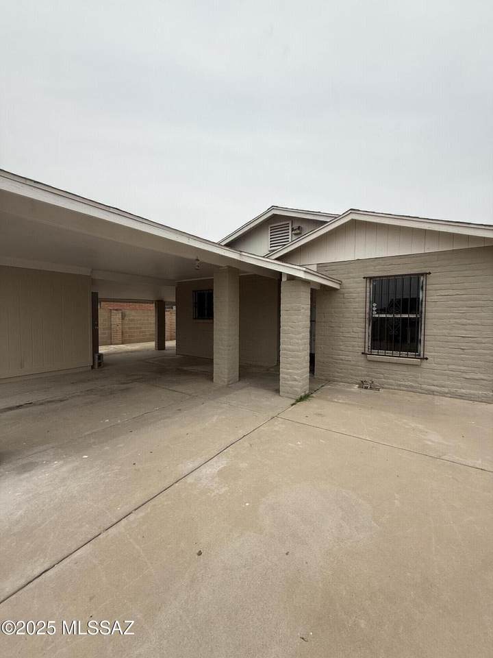 1036 Michigan Street - Photo 1