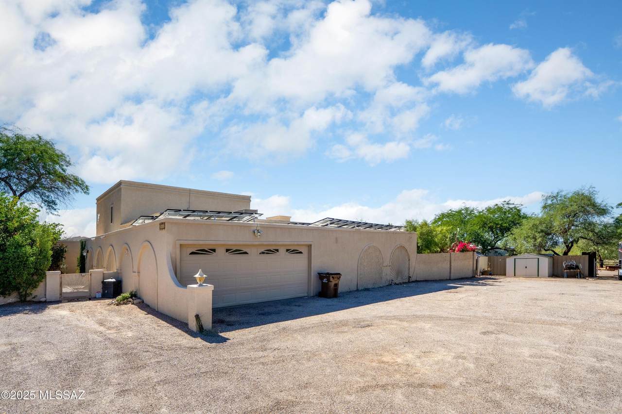 7855 Northern Avenue - Photo 1