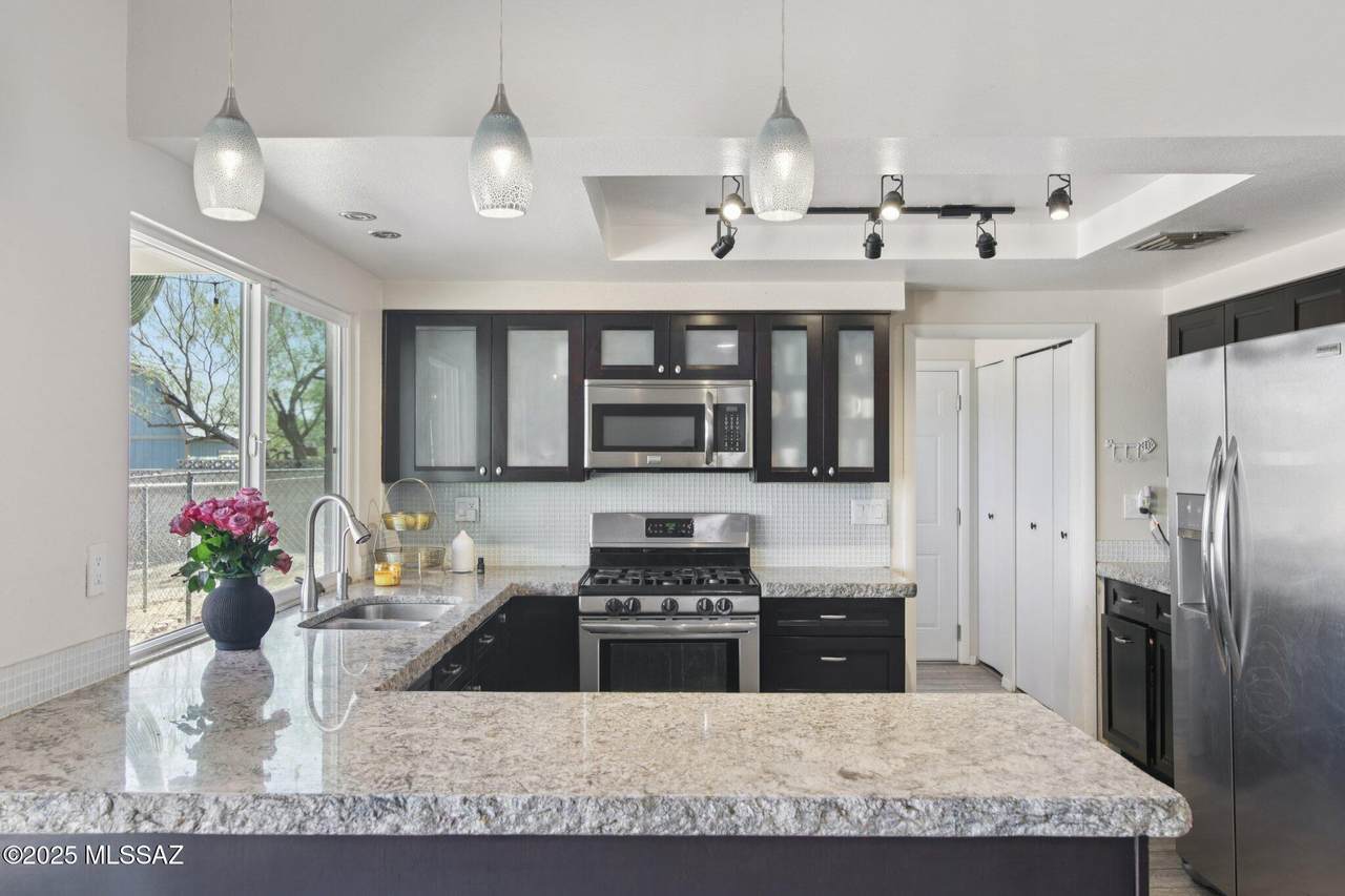 1622 Avenida De Las Americas - Photo 1