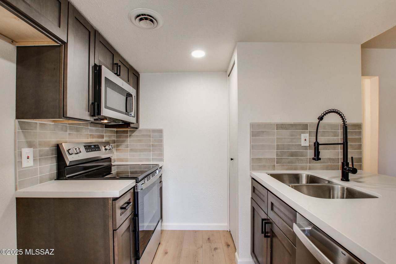 1620 Wilmot Road - Photo 1