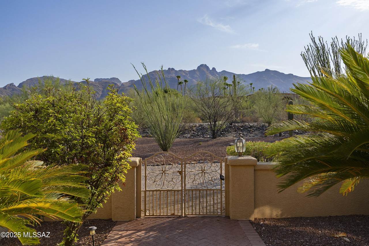 2374 Calle Los Altos - Photo 1