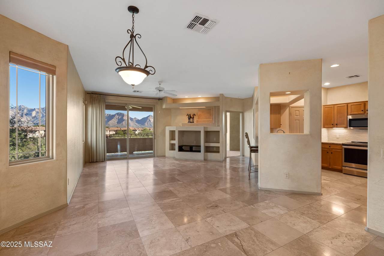 695 Vistoso Highlands Drive - Photo 1