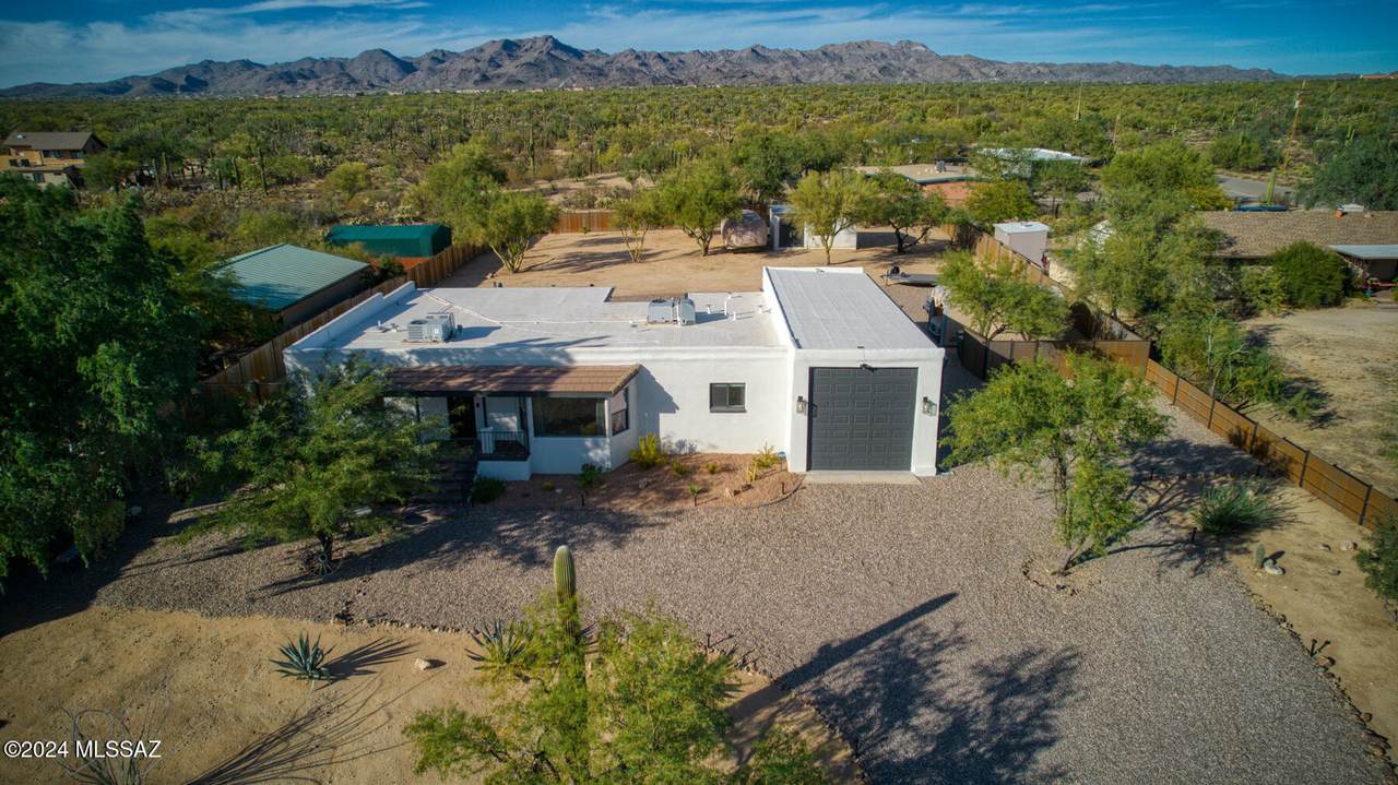 3360 Montgomery Street - Photo 1