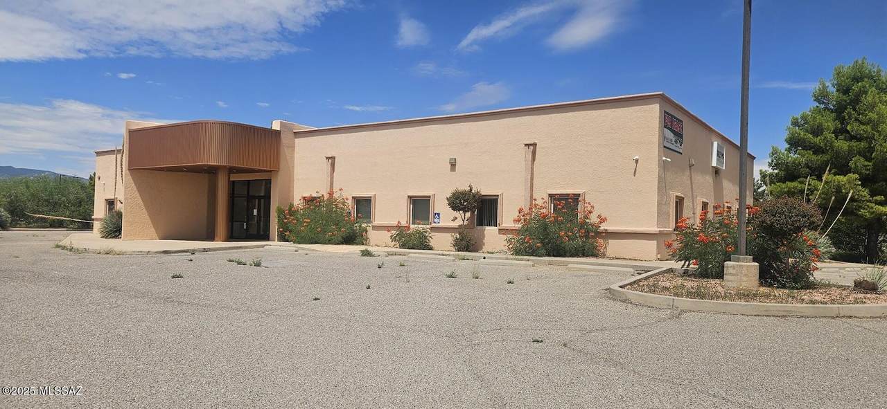 2100 Paseo San Luis - Photo 1