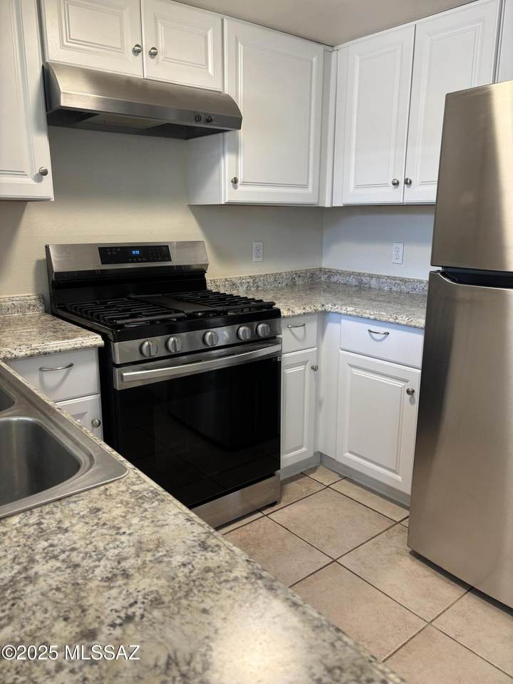 4138 Desert Place - Photo 1