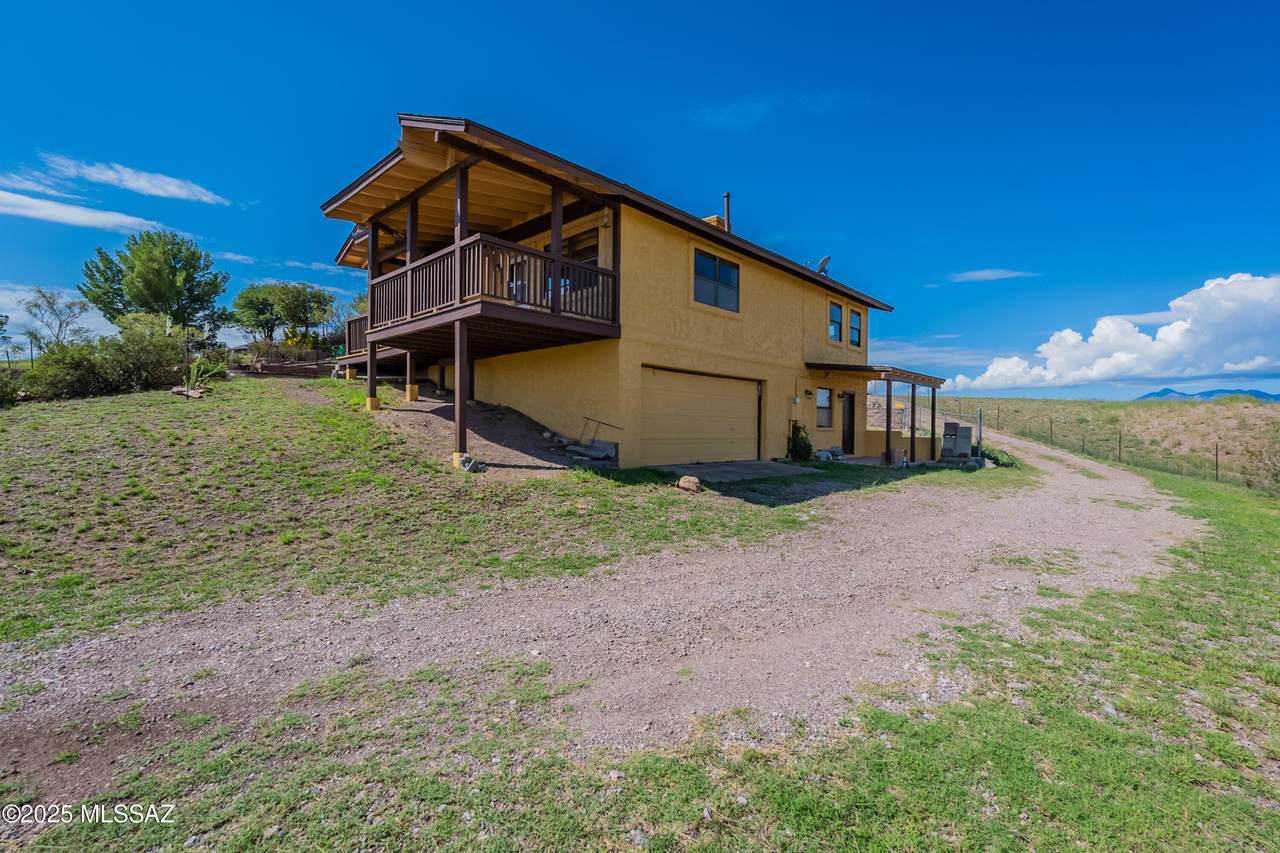 8 Chula Court - Photo 1