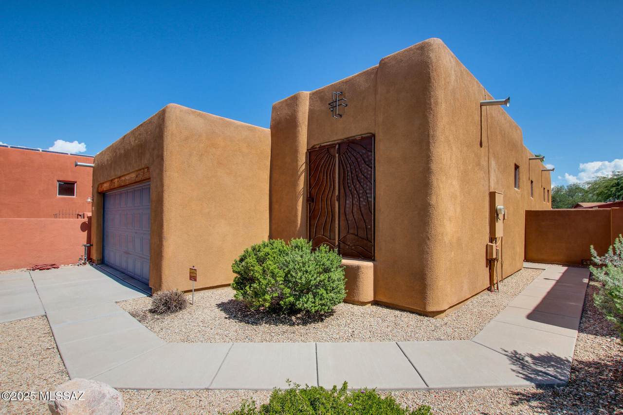 3311 Lakeside View Drive - Photo 1