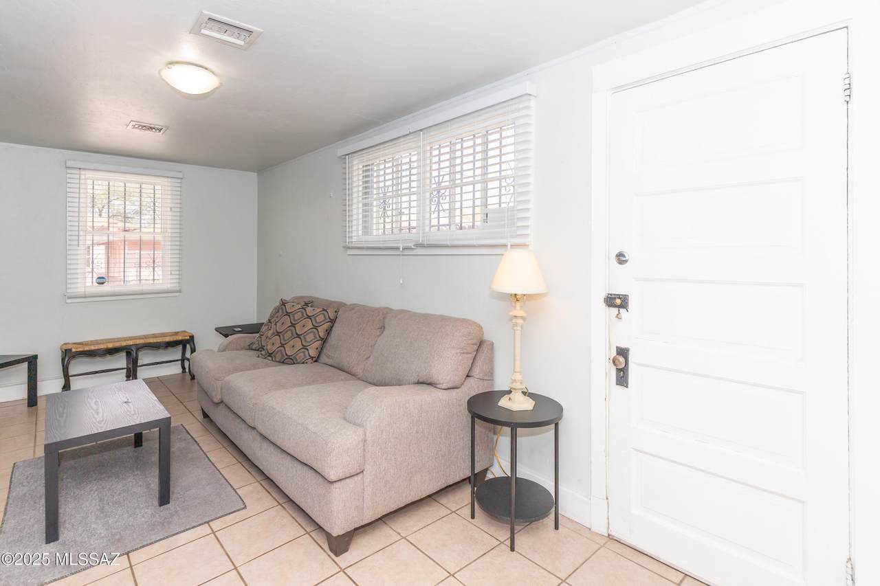 1018 Jacobus Avenue - Photo 1