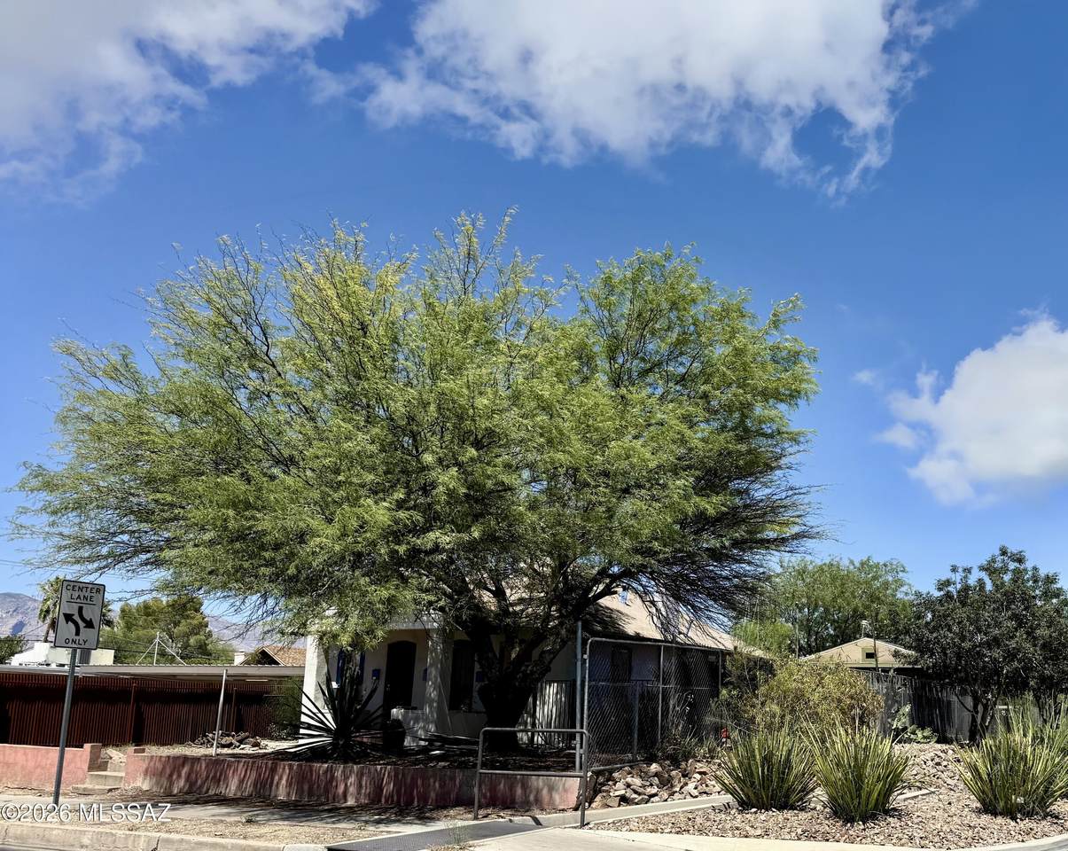 https://bt-photos.global.ssl.fastly.net/tucson/orig_boomver_1_22526469-2.jpg