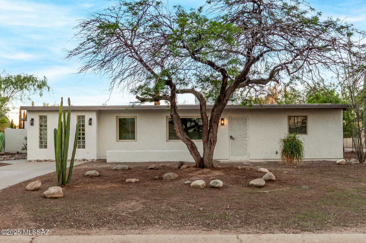 6112 25th Street - Photo 1