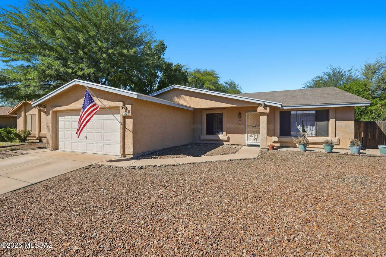 5872 Blucher Drive - Photo 1