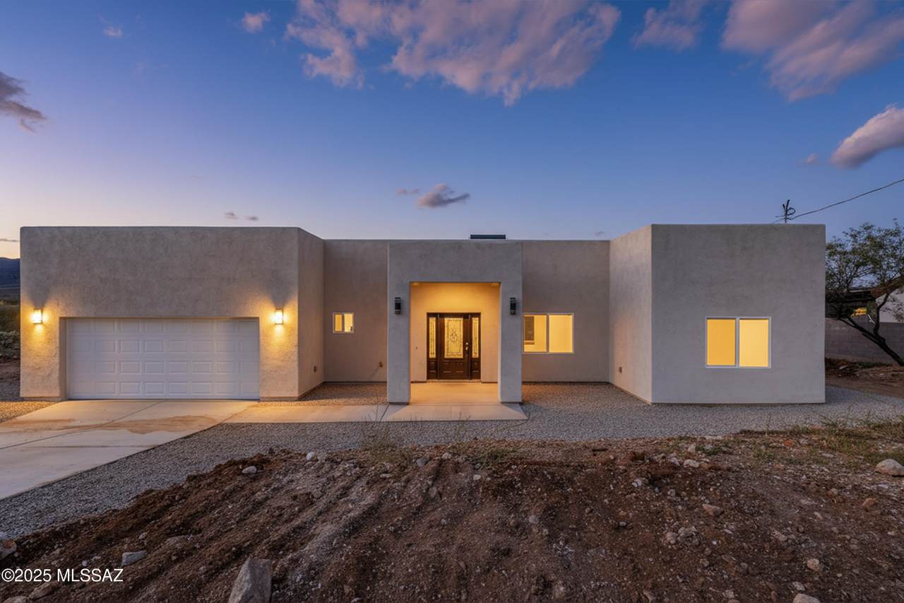 1731 Circulo Bahia - Photo 1