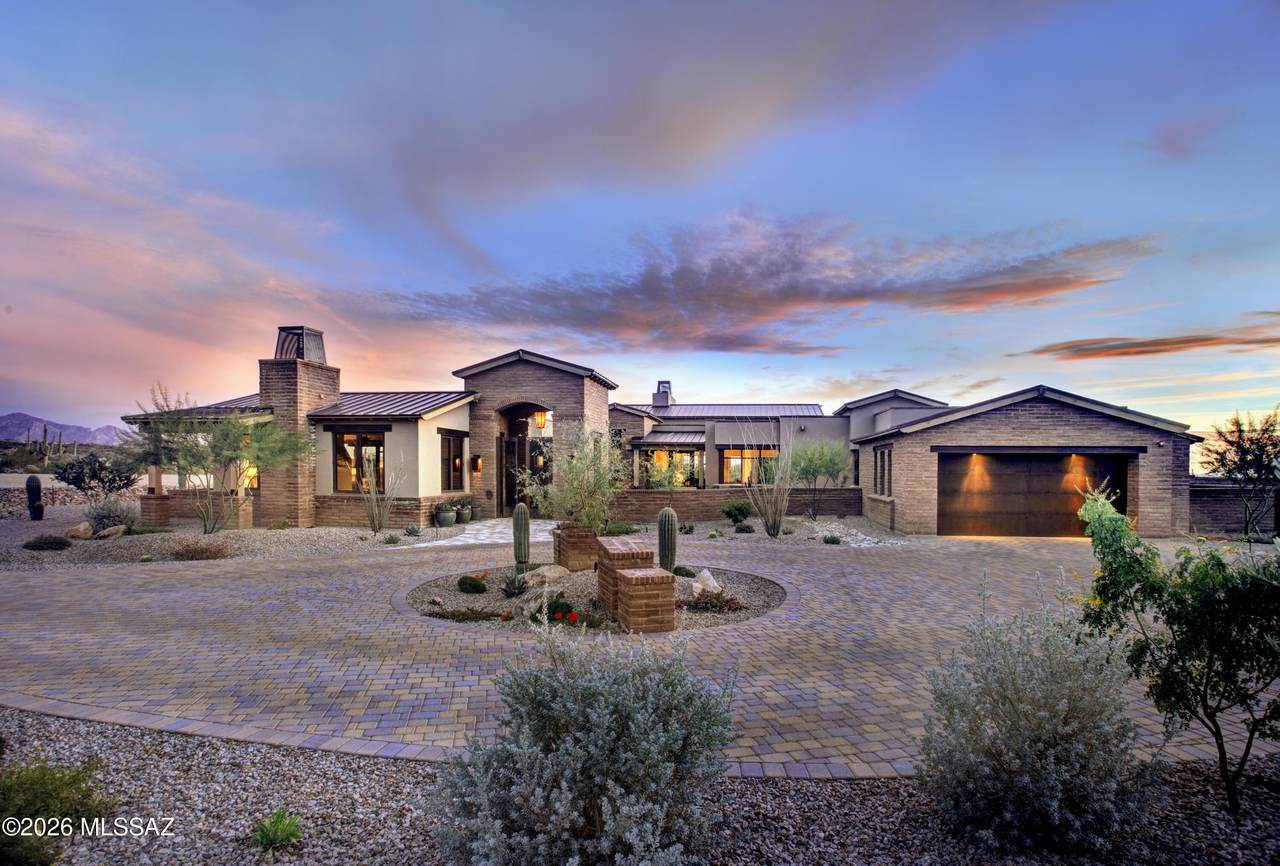 6167 Seven Saguaros Circle - Photo 1