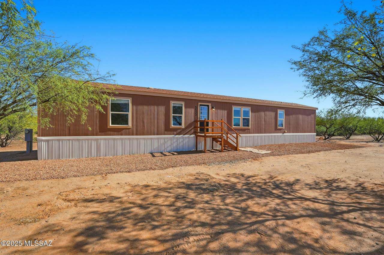 5533 Alexandra Drive - Photo 1