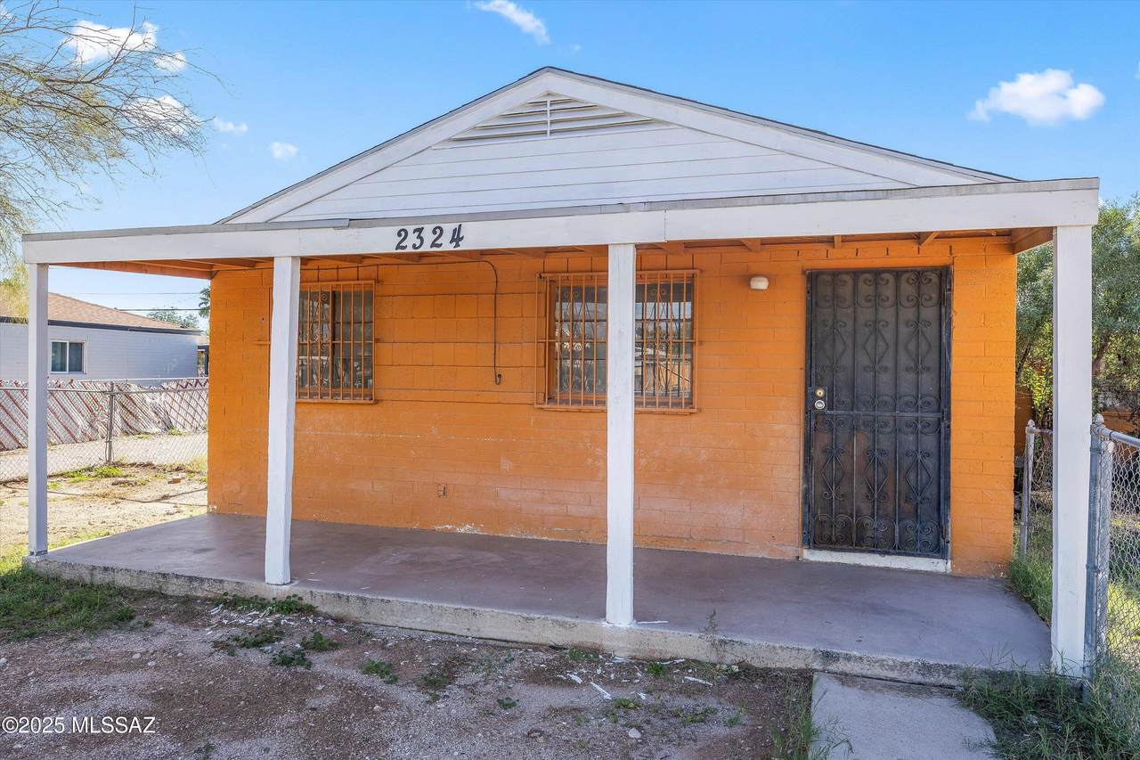 2322 Monterey Vista - Photo 1