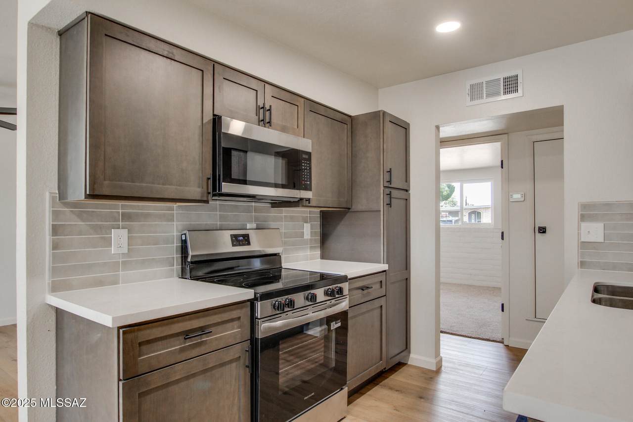 3303 Manitoba Avenue - Photo 1