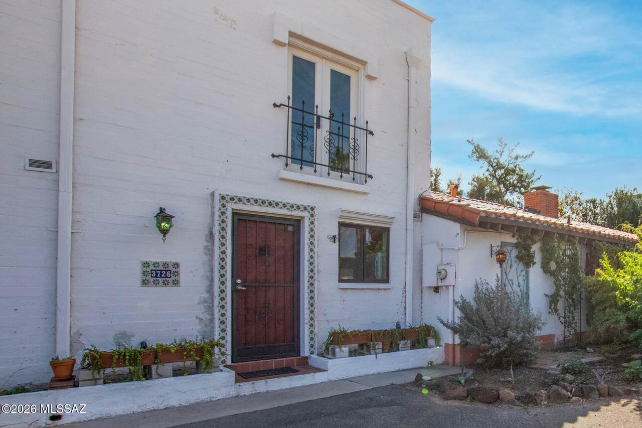 3726 4th Street - Photo 1