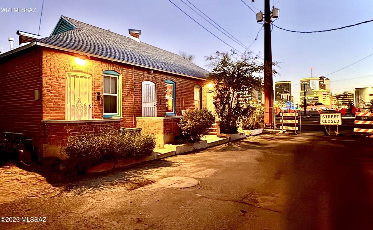 534 Ash Avenue - Photo 1