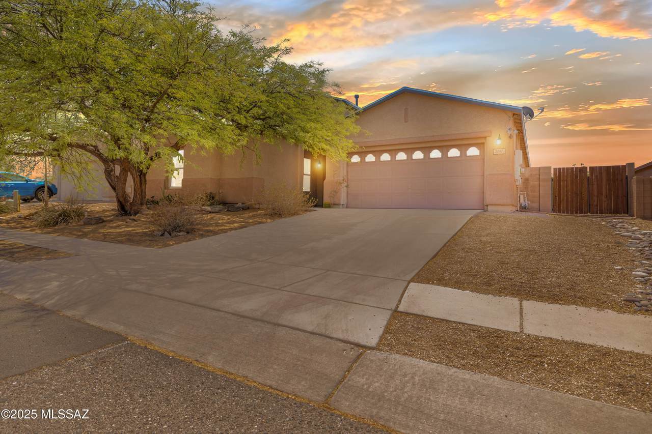 3347 Desert Scroll Place - Photo 1