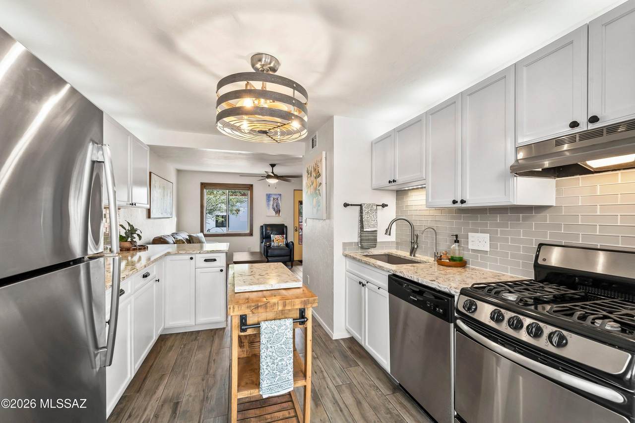 320 Paseo Cerro - Photo 1