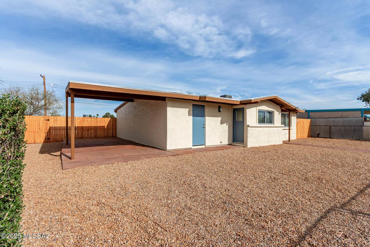 118 Calle Margarita - Photo 1