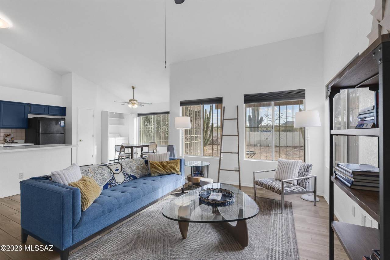 2817 Medlar Place - Photo 1