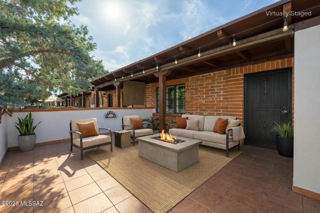 328 Paseo Pena - Photo 1