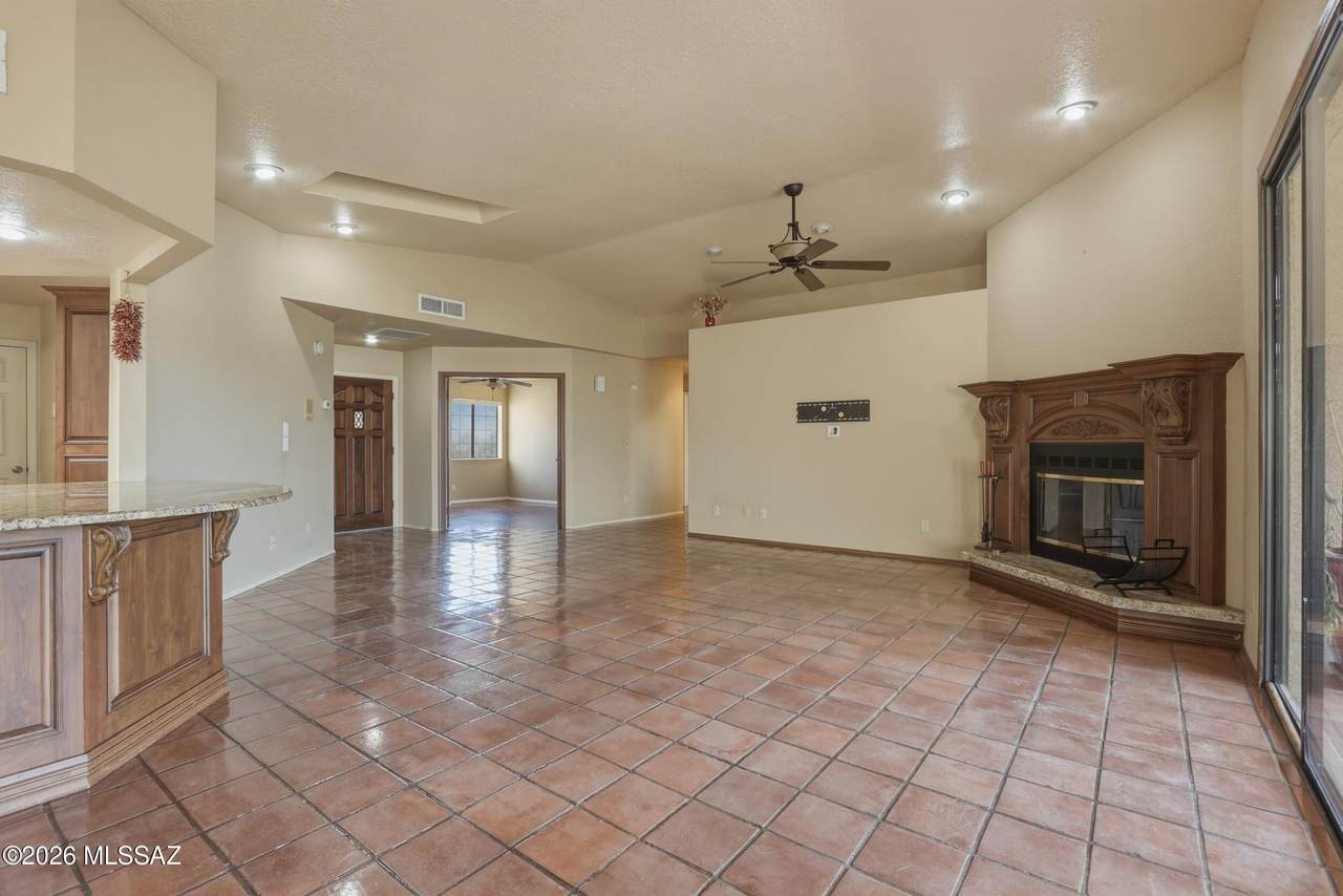 https://bt-photos.global.ssl.fastly.net/tucson/1280_boomver_2_22603877-2.jpg