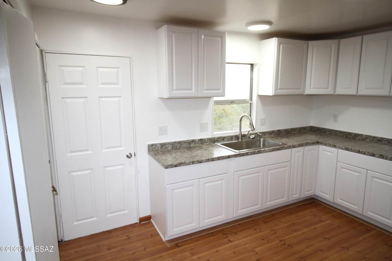 11250 Pinerose Road - Photo 1