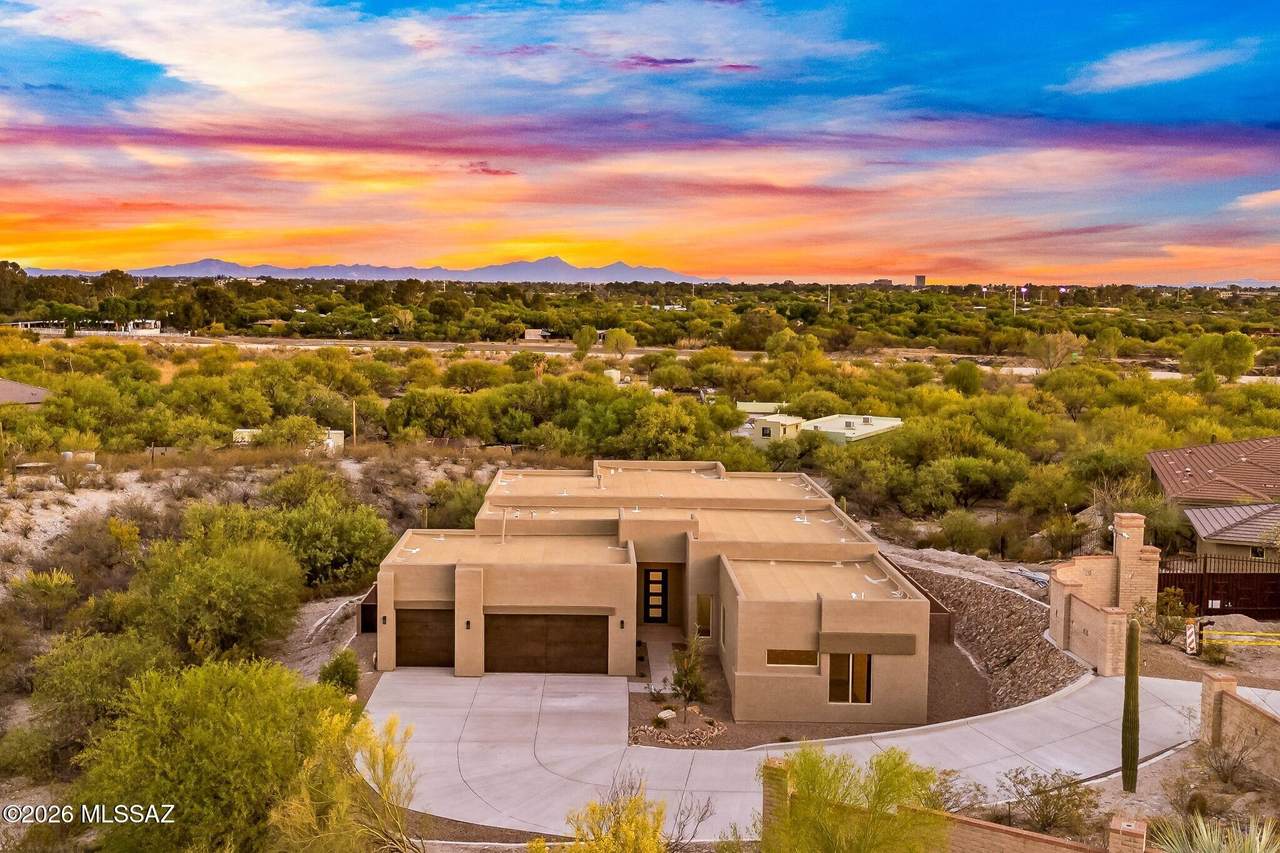 3560 San Sebasti&aacute;n Drive - Photo 1