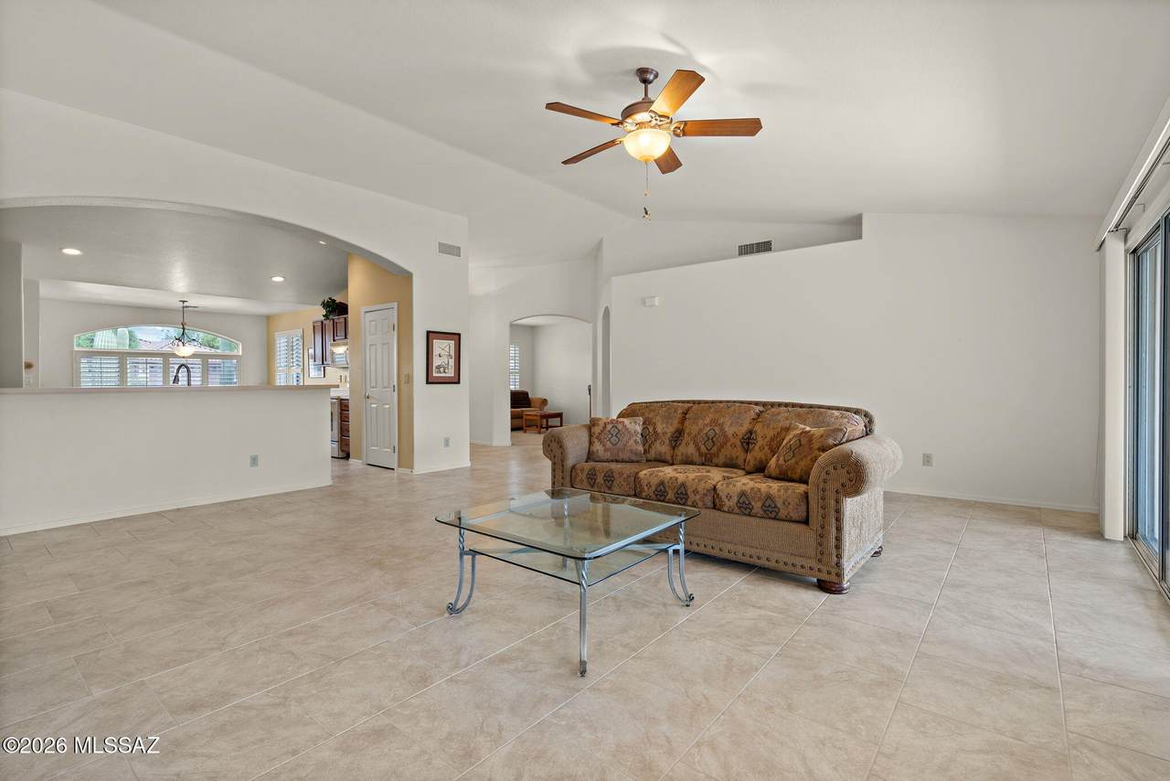https://bt-photos.global.ssl.fastly.net/tucson/1280_boomver_2_22605277-2.jpg