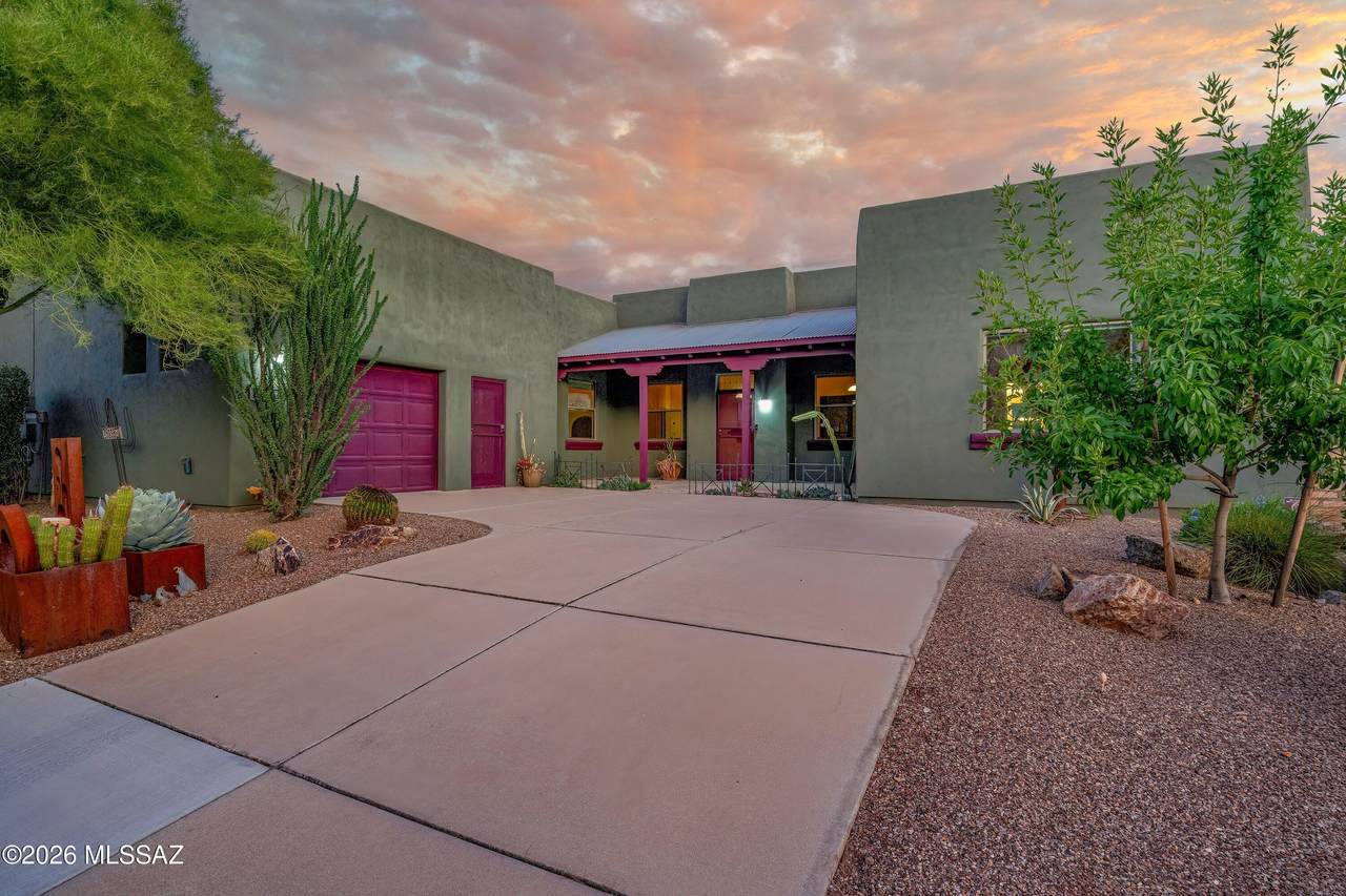 5335 Rust Lane - Photo 1