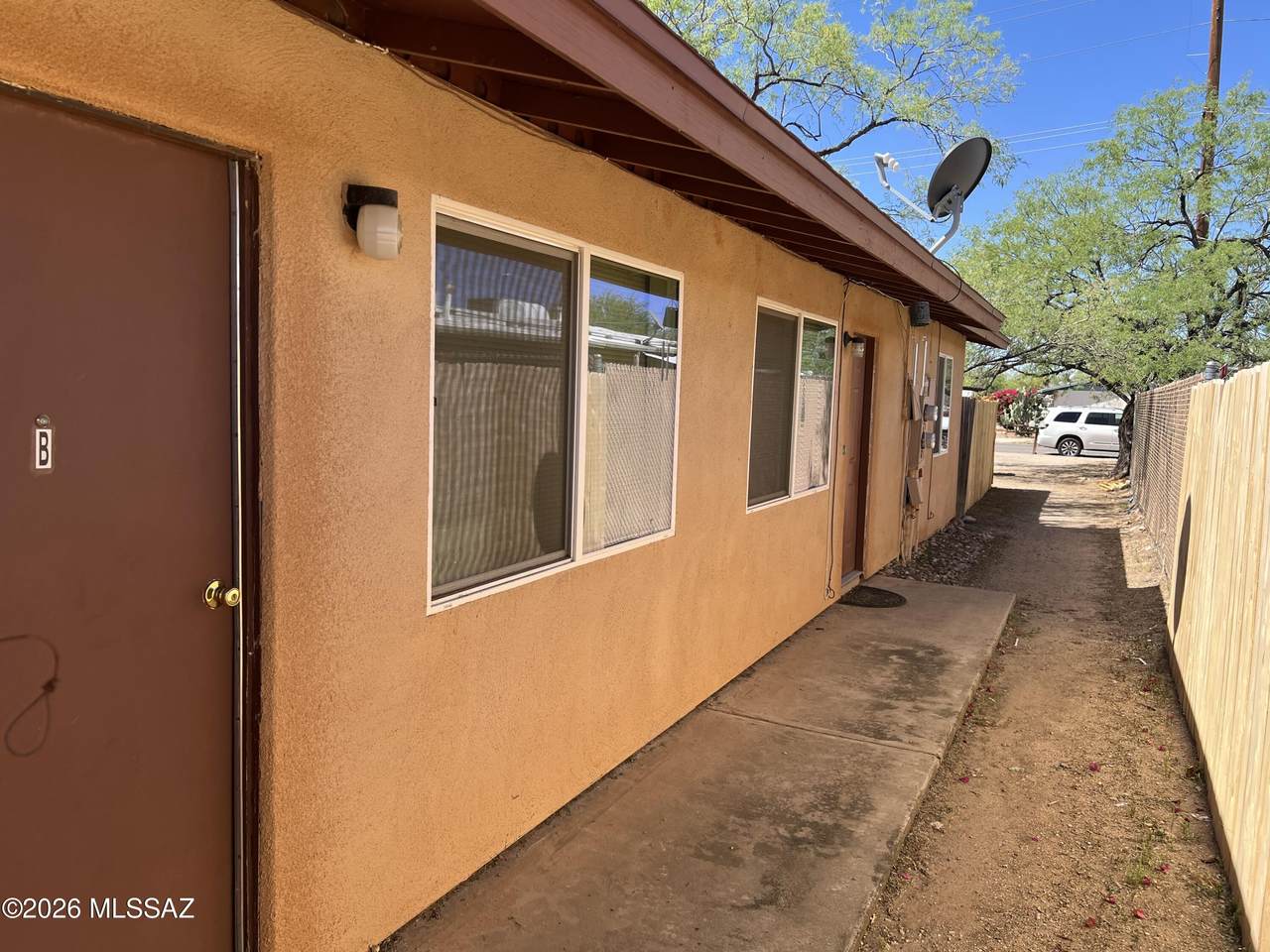 1815 Van Buren Avenue - Photo 1