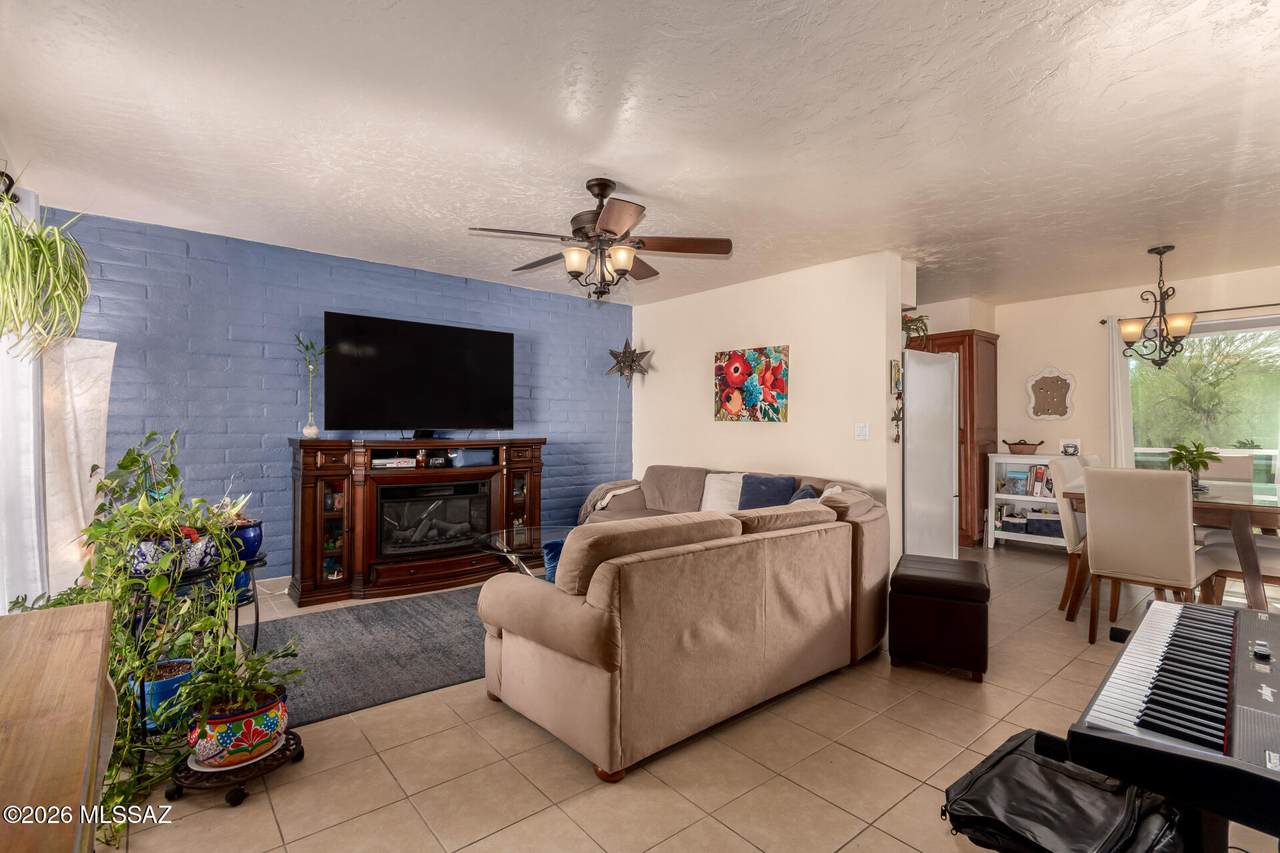 https://bt-photos.global.ssl.fastly.net/tucson/1280_boomver_2_22608854-2.jpg