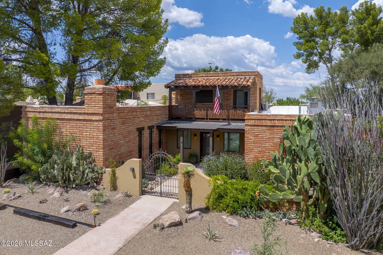 https://bt-photos.global.ssl.fastly.net/tucson/1280_boomver_2_22609018-2.jpg