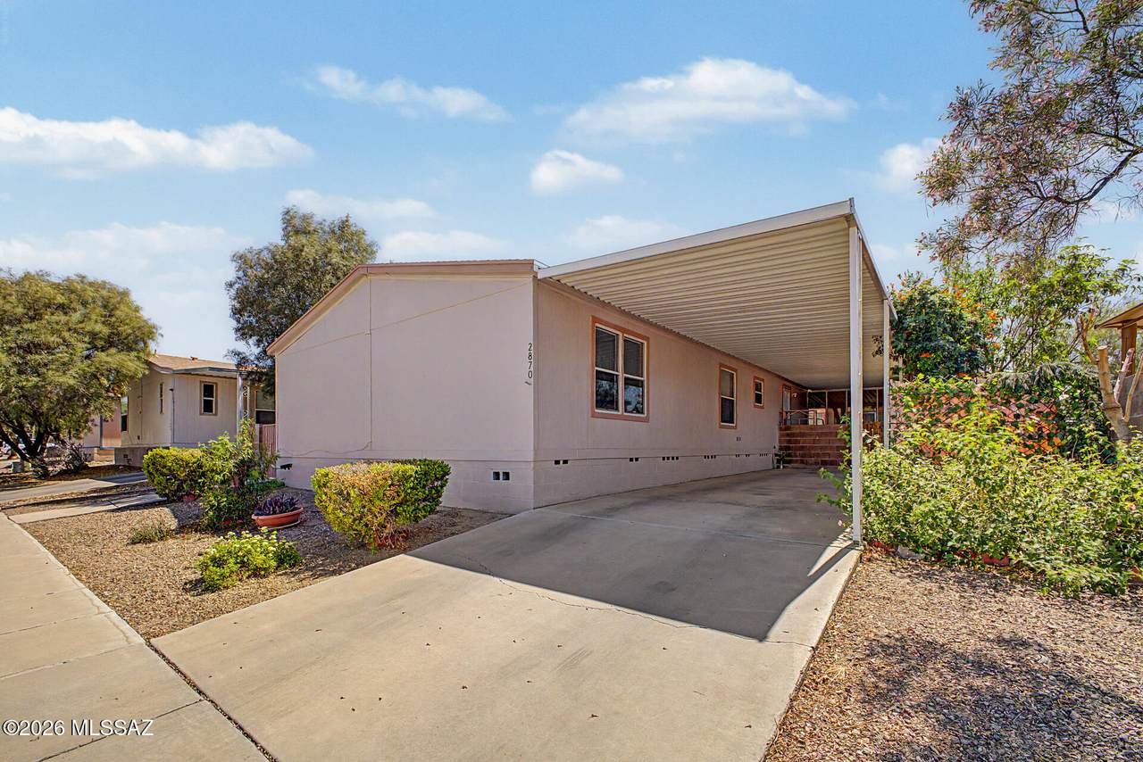 2870 Cottonwood Club Lane - Photo 1