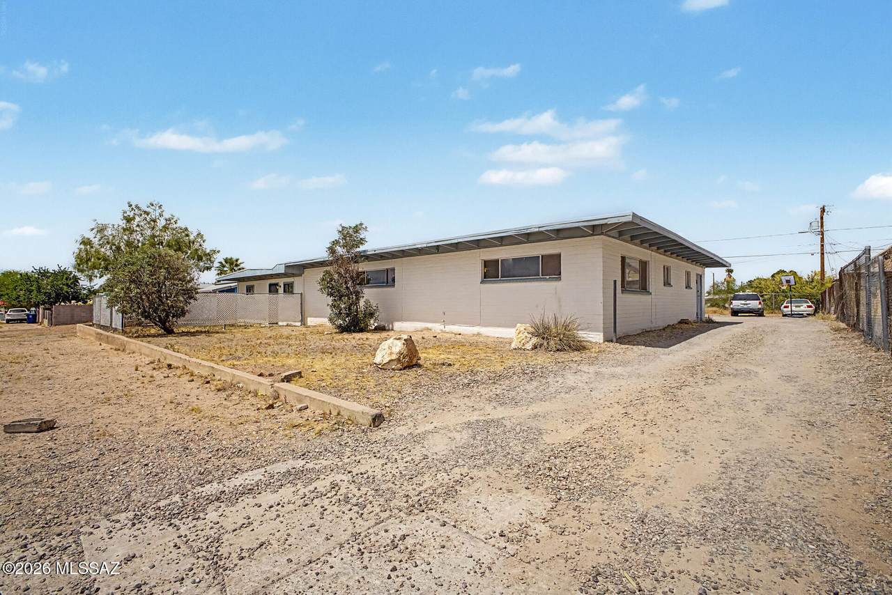 138 District Street - Photo 1