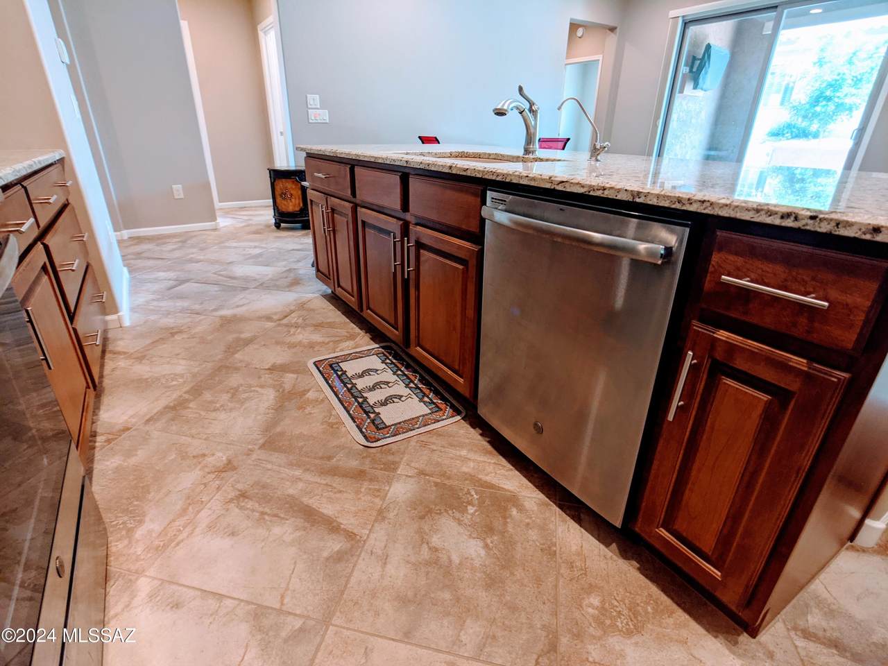 https://bt-photos.global.ssl.fastly.net/tucson/1280_boomver_2_22611102-2.jpg