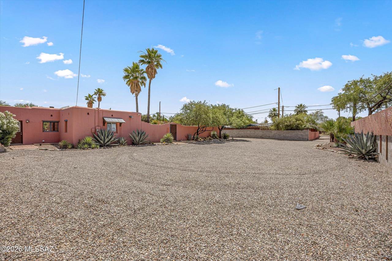 https://bt-photos.global.ssl.fastly.net/tucson/1280_boomver_2_22611322-2.jpg