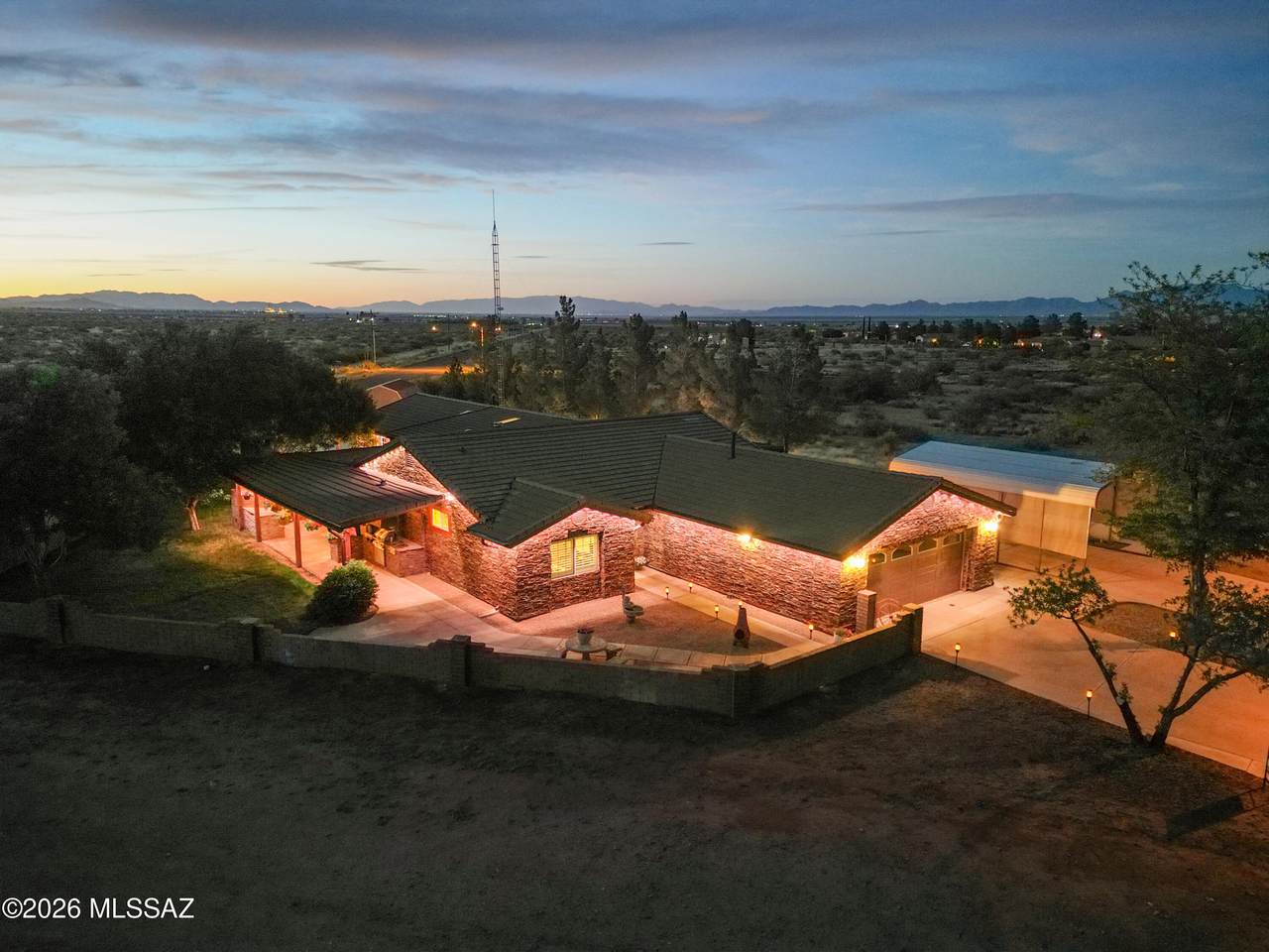 https://bt-photos.global.ssl.fastly.net/tucson/1280_boomver_1_22611377-2.jpg