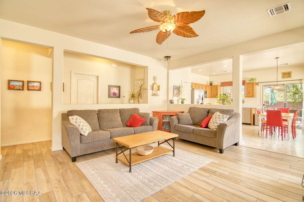 https://bt-photos.global.ssl.fastly.net/tucson/1280_boomver_2_22611750-2.jpg