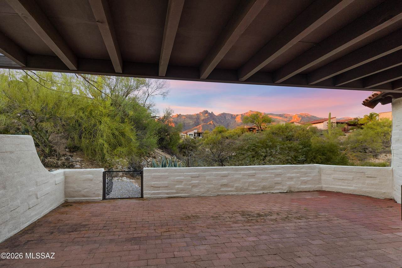 6250 Campbell Avenue - Photo 1